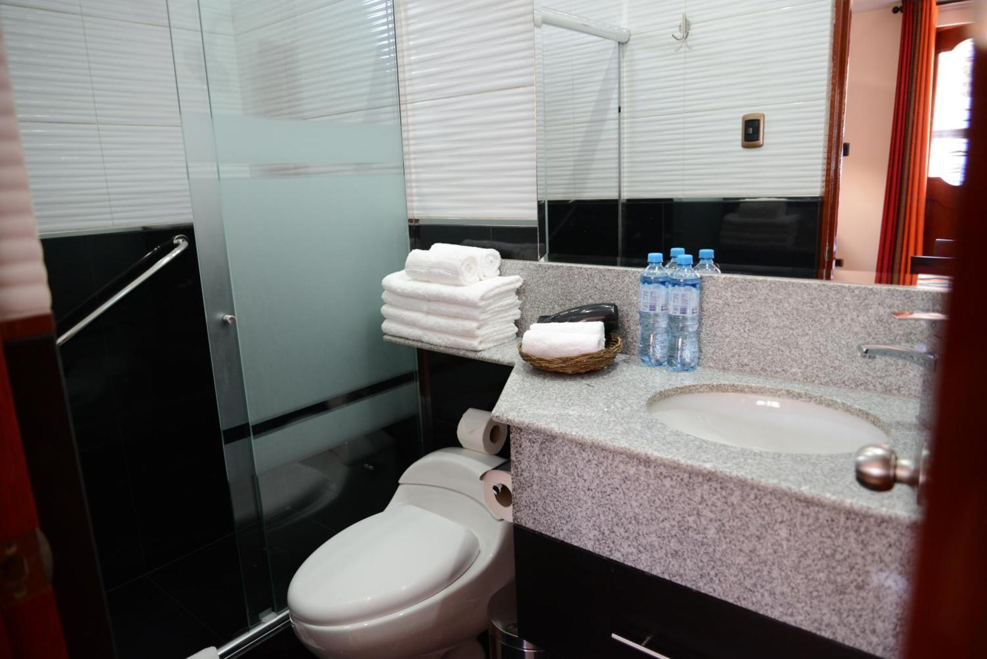 Altipacha Ayacucho Hotel Экстерьер фото